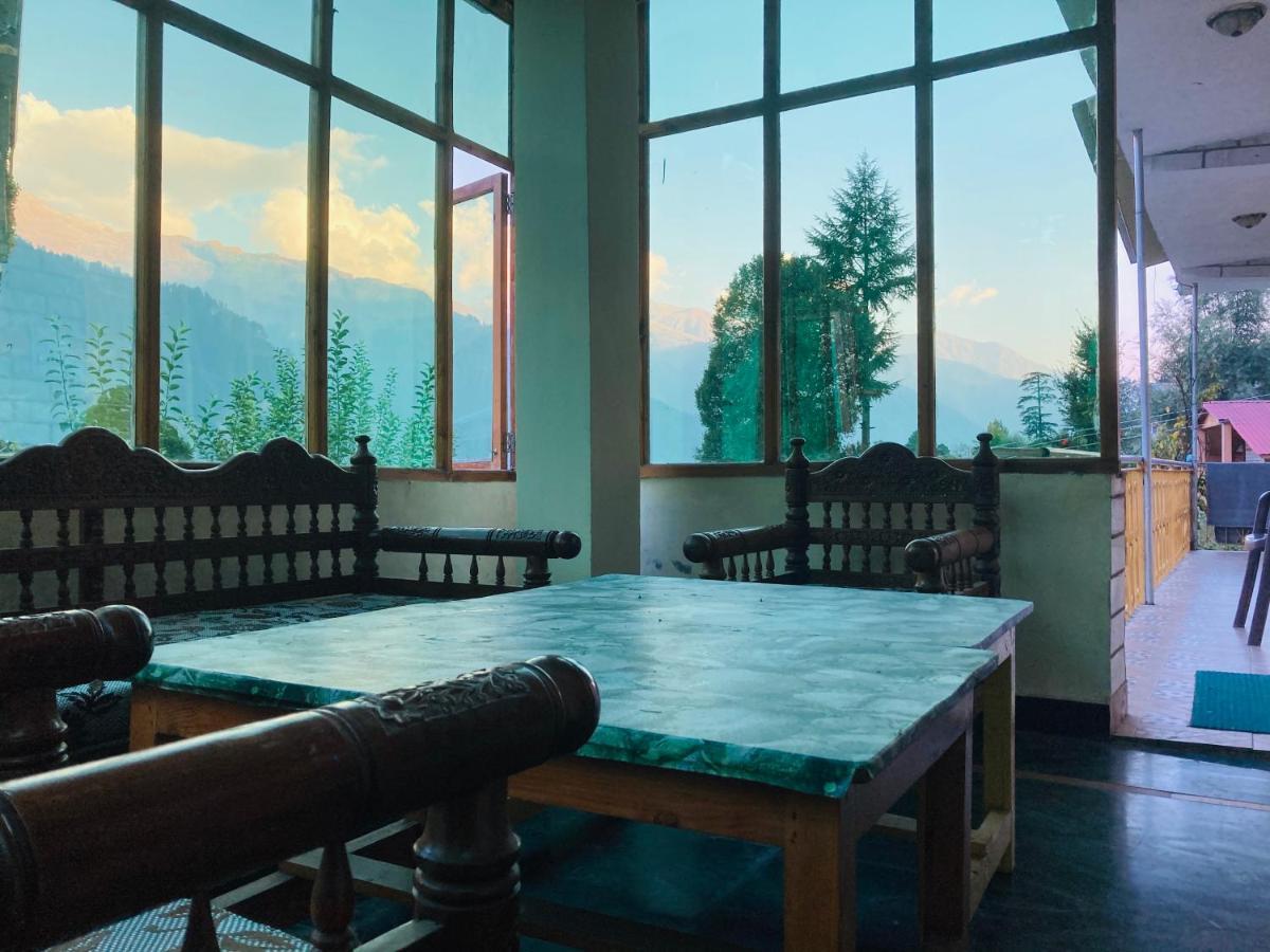 Woods Villa- A Luxury Mountains View Cottages Manali  Exterior photo