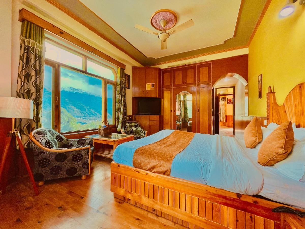Woods Villa- A Luxury Mountains View Cottages Manali  Exterior photo