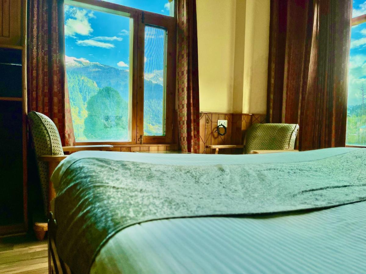 Woods Villa- A Luxury Mountains View Cottages Manali  Exterior photo