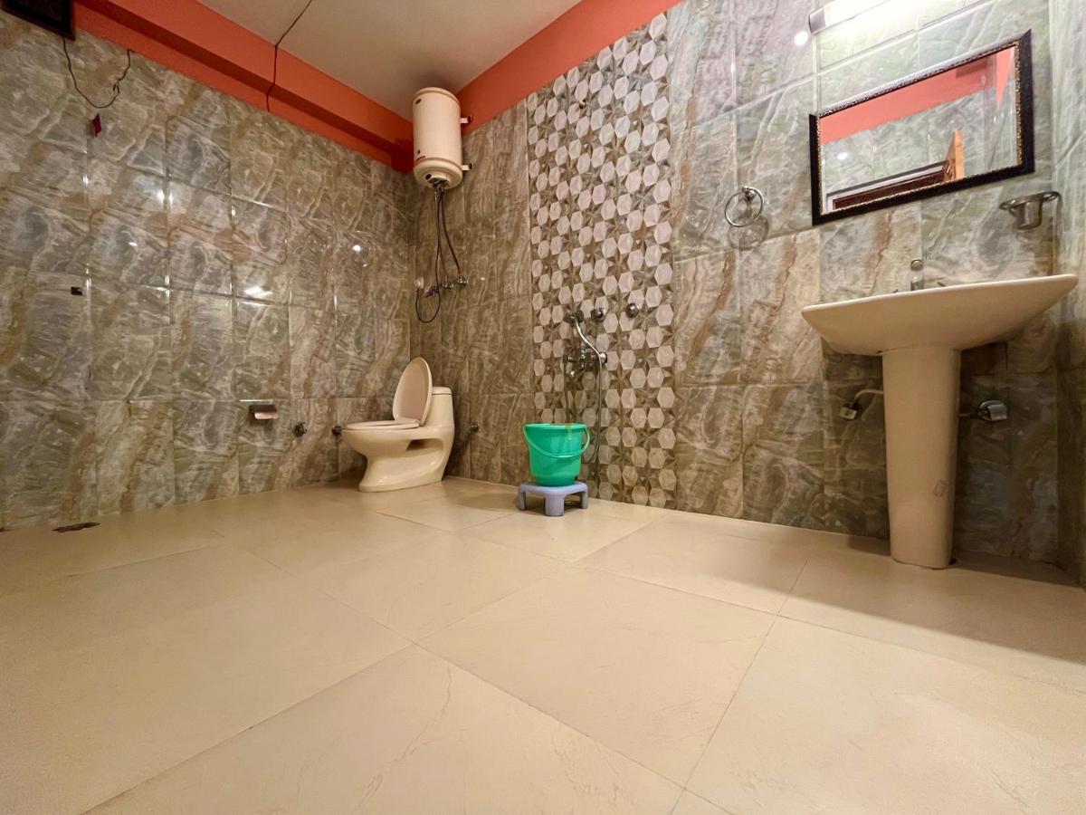 Woods Villa- A Luxury Mountains View Cottages Manali  Exterior photo