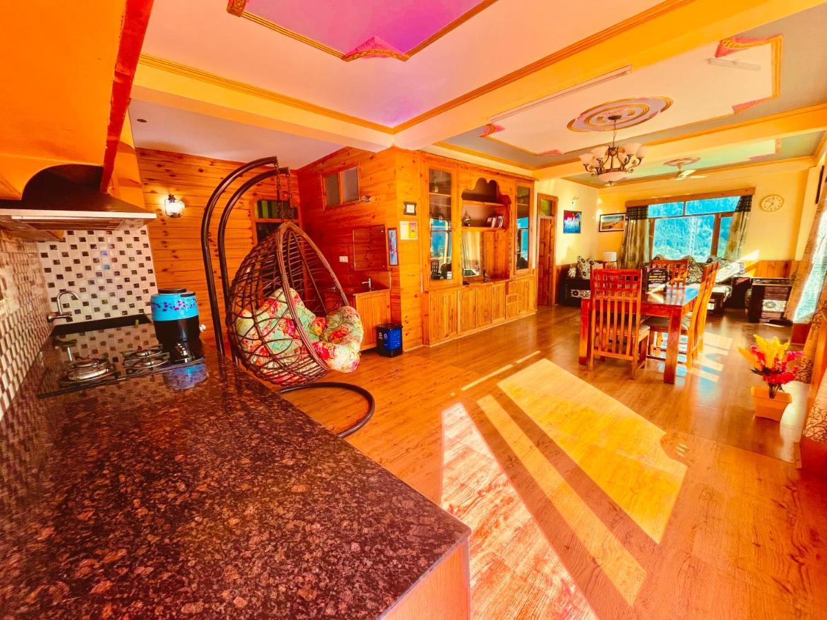 Woods Villa- A Luxury Mountains View Cottages Manali  Exterior photo
