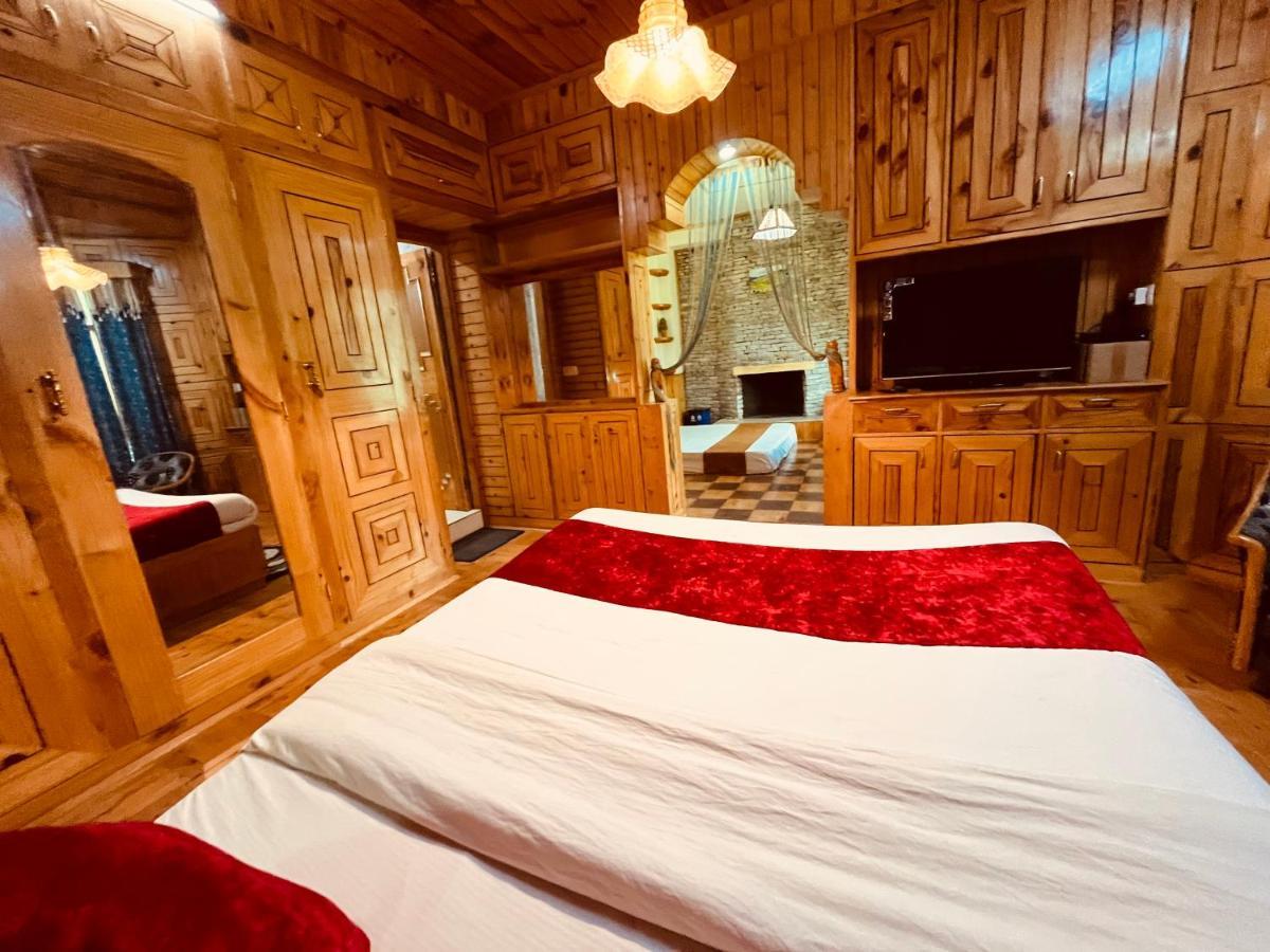 Woods Villa- A Luxury Mountains View Cottages Manali  Exterior photo